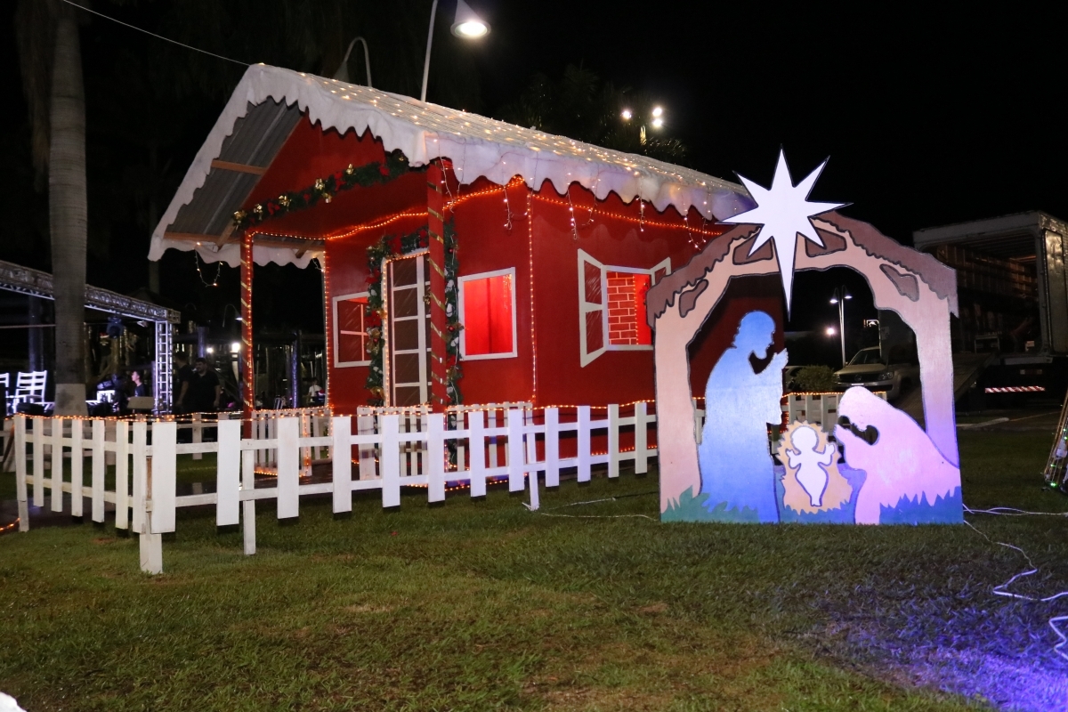 Prefeitura de Lucas do Rio Verde dá início às decorações de Natal |  Prefeitura de Lucas do Rio Verde